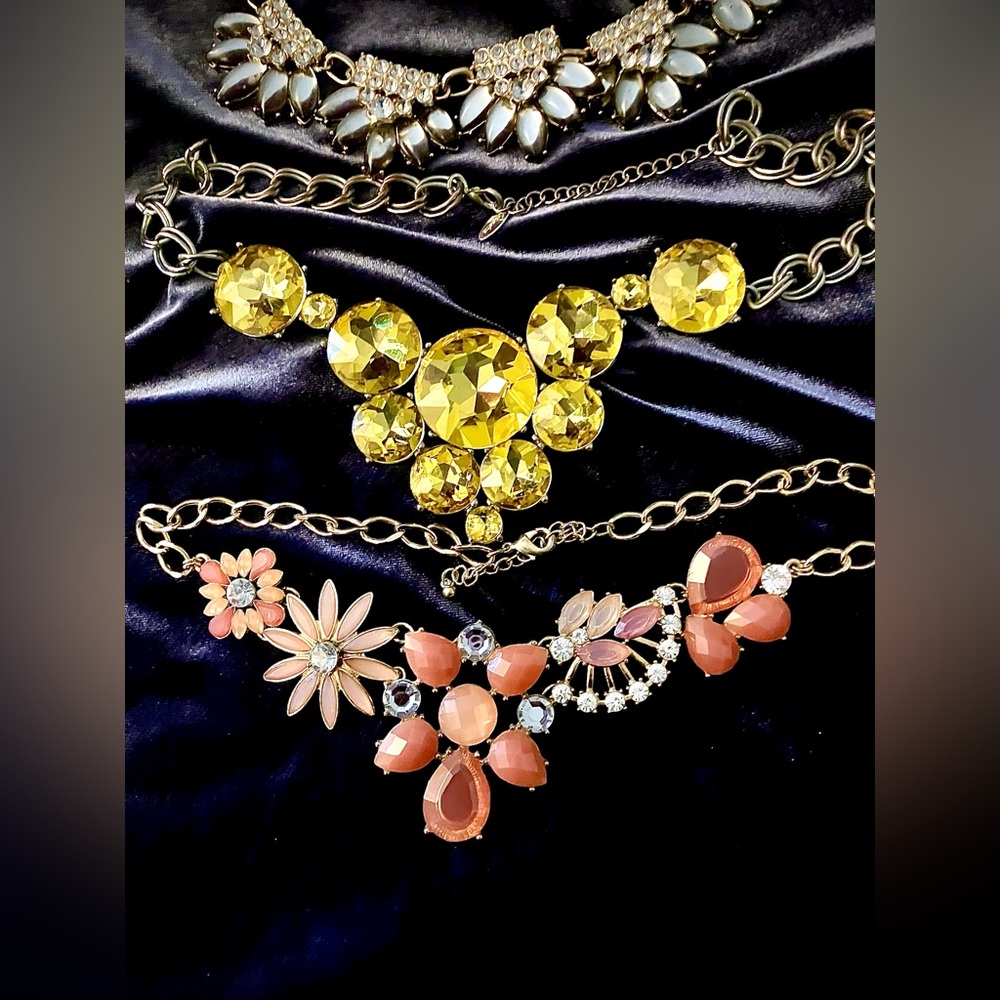 Natasha Statement Necklace and 2 other unbranded Necklace Bundle